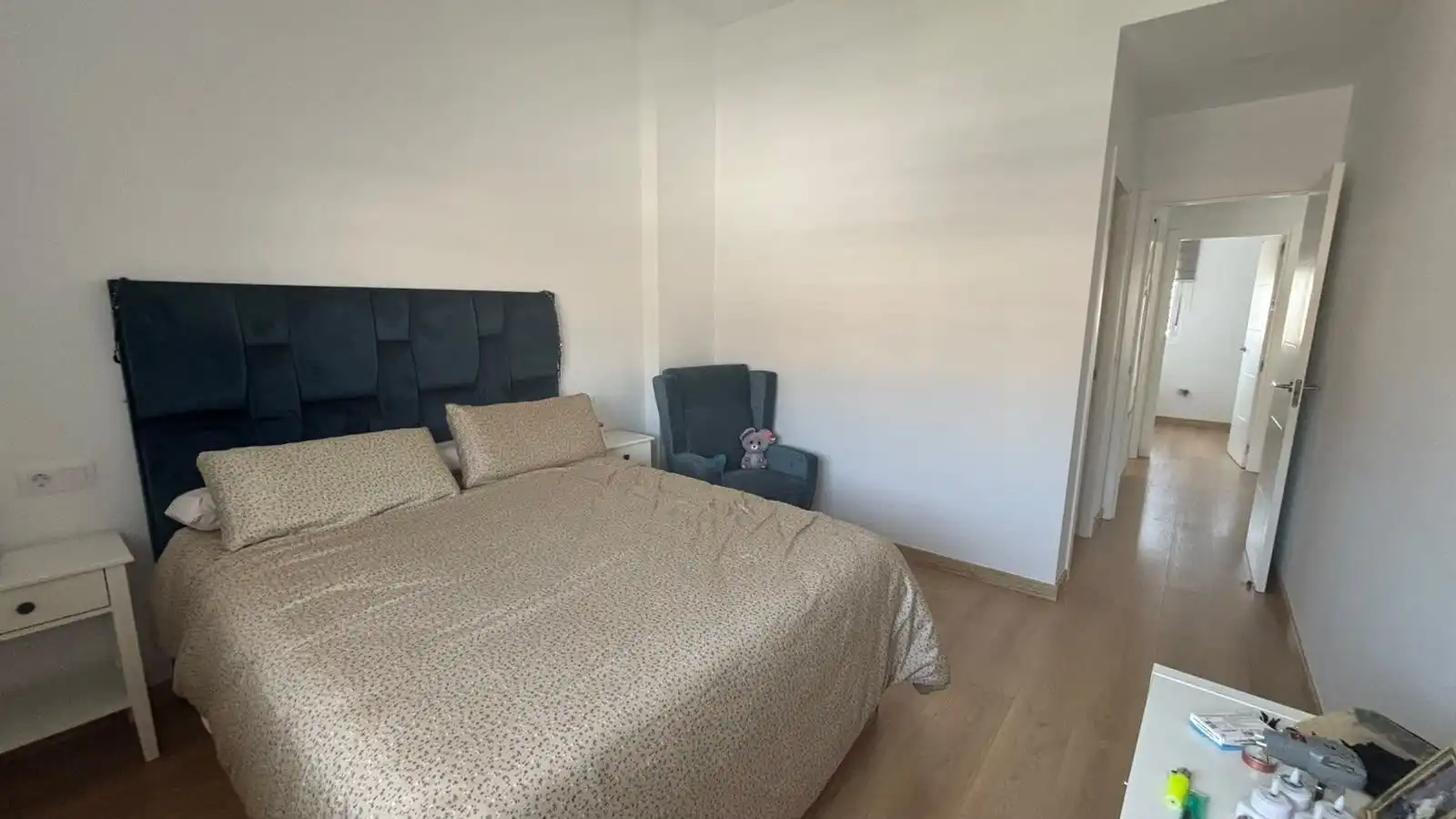 Dormitori de Casa adosada en venda en Huévar del Aljarafe amb Aire condicionat, Traster i Alarma