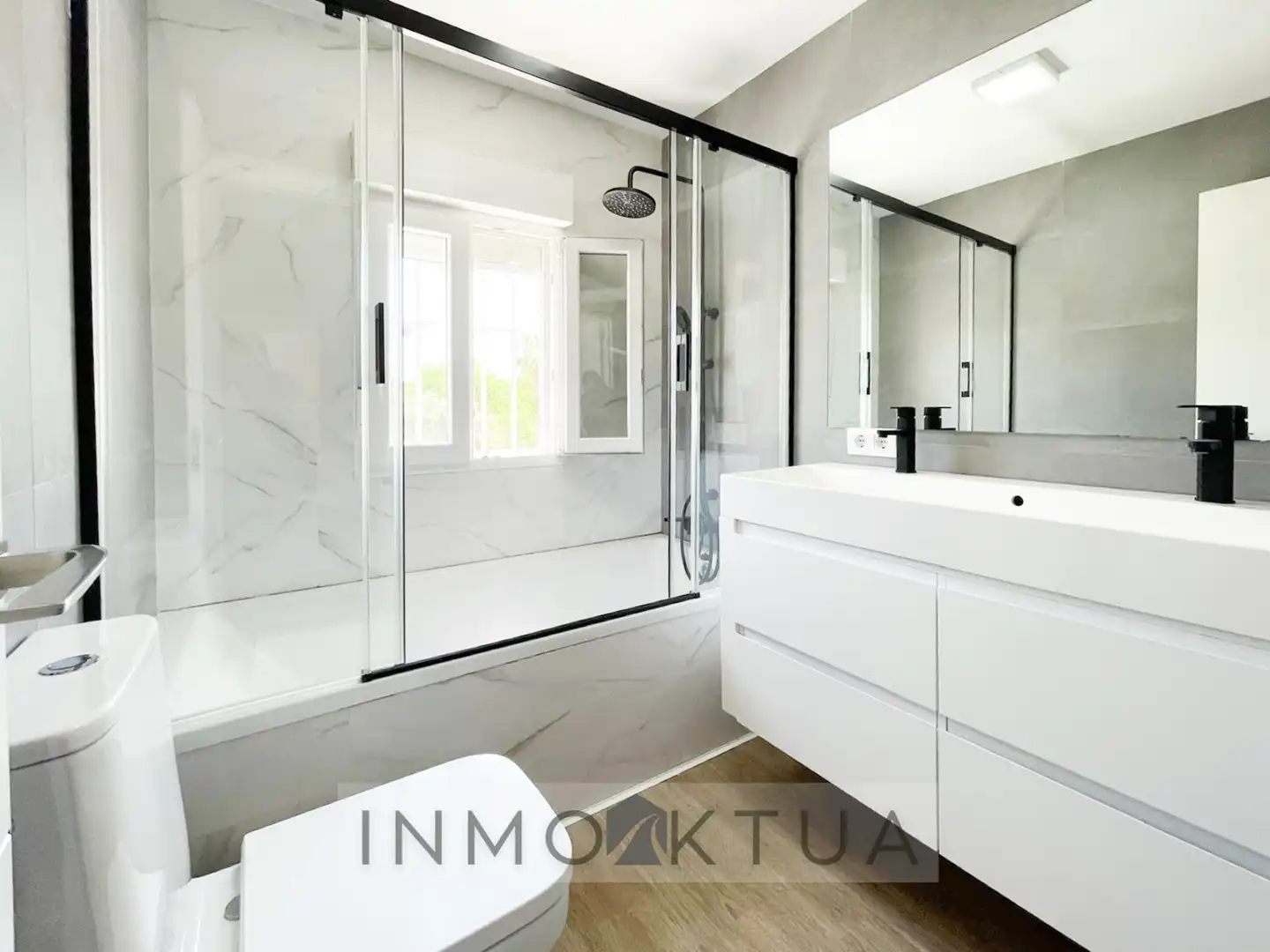 Bathroom of Detached homes for sale in Jerez de la Frontera  with Air Conditioner, Private garden and Terrace
