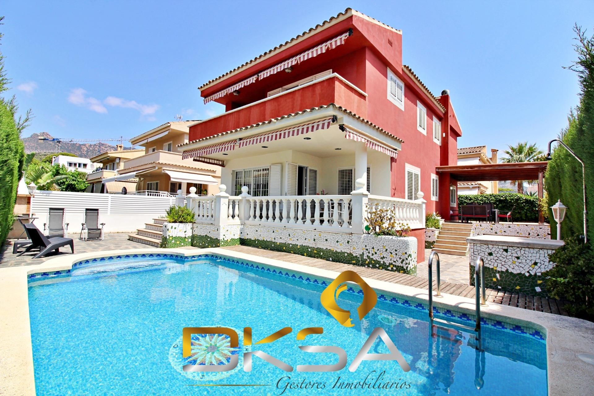 Vista exterior de Casa o xalet en venda en Benicasim / Benicàssim amb Aire condicionat, Terrassa i Traster