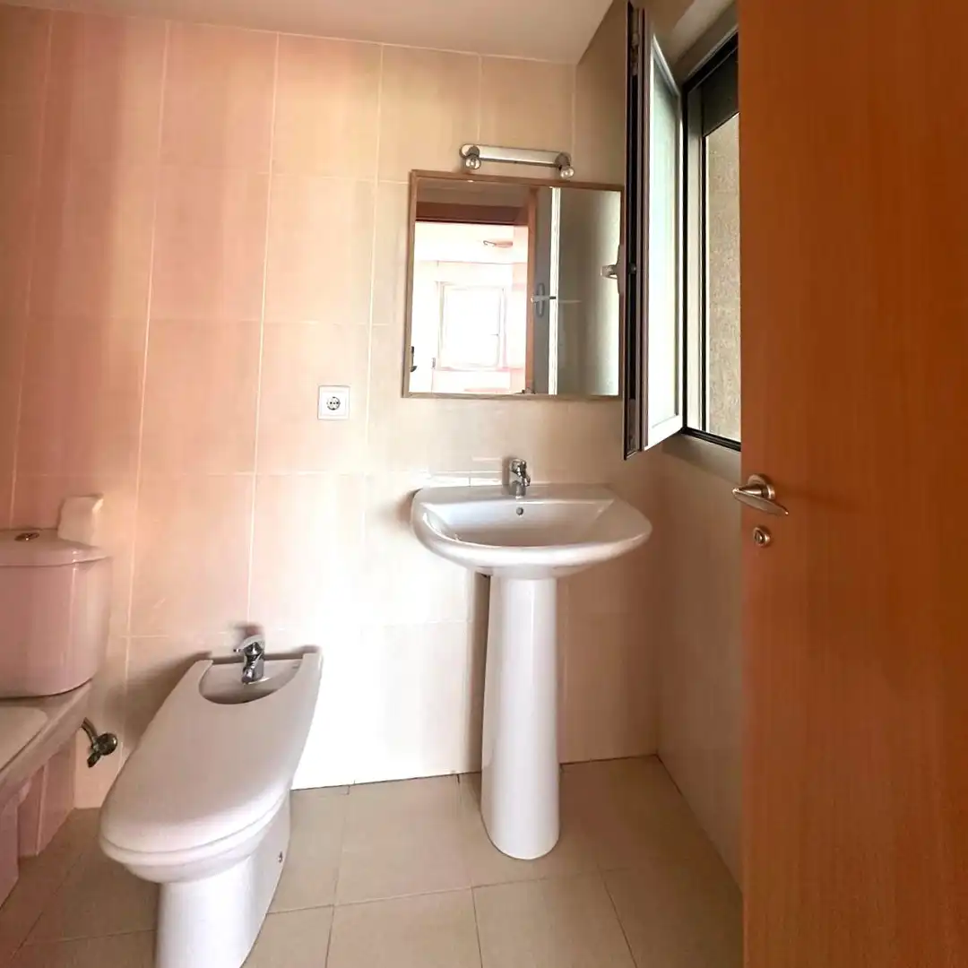 Baño de Piso en venta en Berrioplano / Berriobeiti con Calefacción, Parquet y Terraza