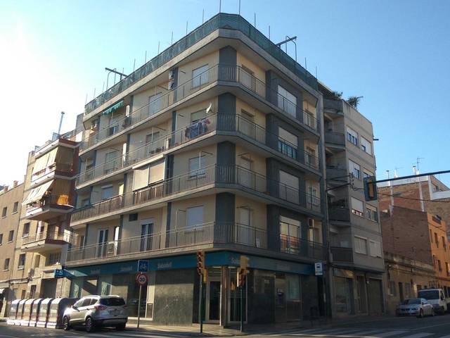 Local comercial en Venta en C/ Jaume Balmes  en Vinyets - Molí Vell