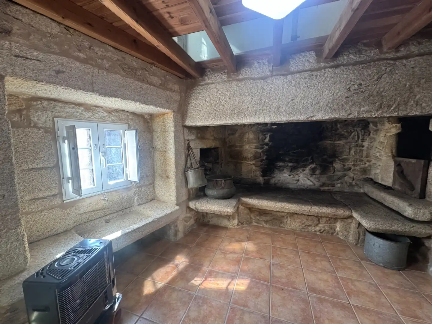 Cuina de Casa o xalet en venda en Muros amb Terrassa