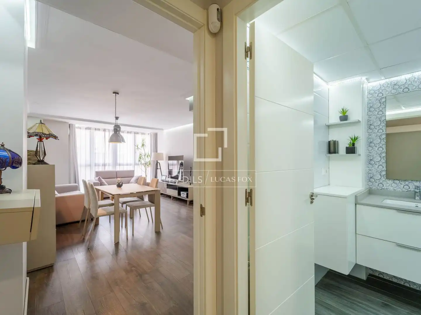 Wohnung zum Verkauf in Valencia mit Klimaanlage, Heizung und Möbliert