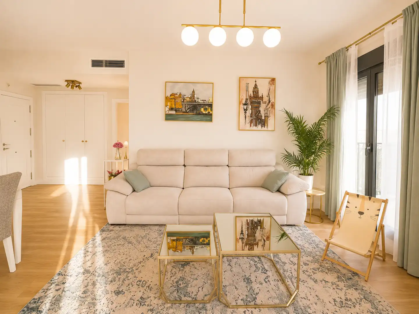 Sala d'estar de Àtic en venda en Mairena del Aljarafe amb Aire condicionat, Terrassa i Traster