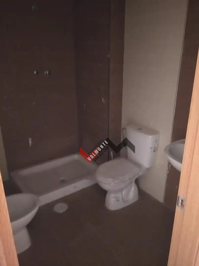 Baño de Casa adosada en venta en El Casar de Escalona con Calefacción y Trastero