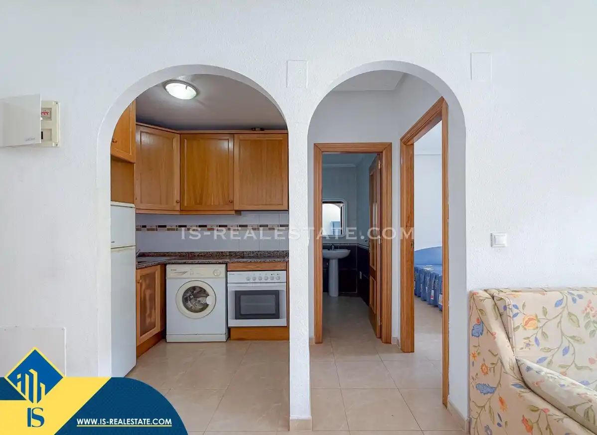Cocina de Apartamento en venta en Torrevieja con Aire acondicionado, Calefacción y Terraza