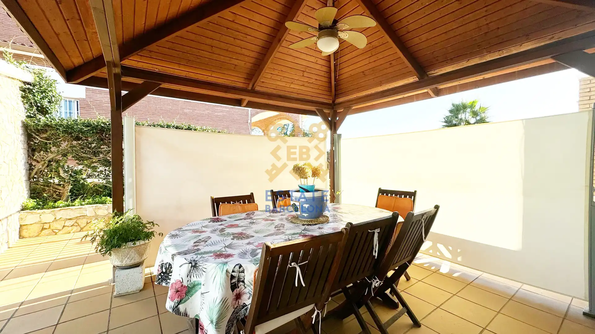 Terrasse von Haus oder Chalet zum Verkauf in Lloret de Mar mit Klimaanlage, Heizung und Schwimmbad