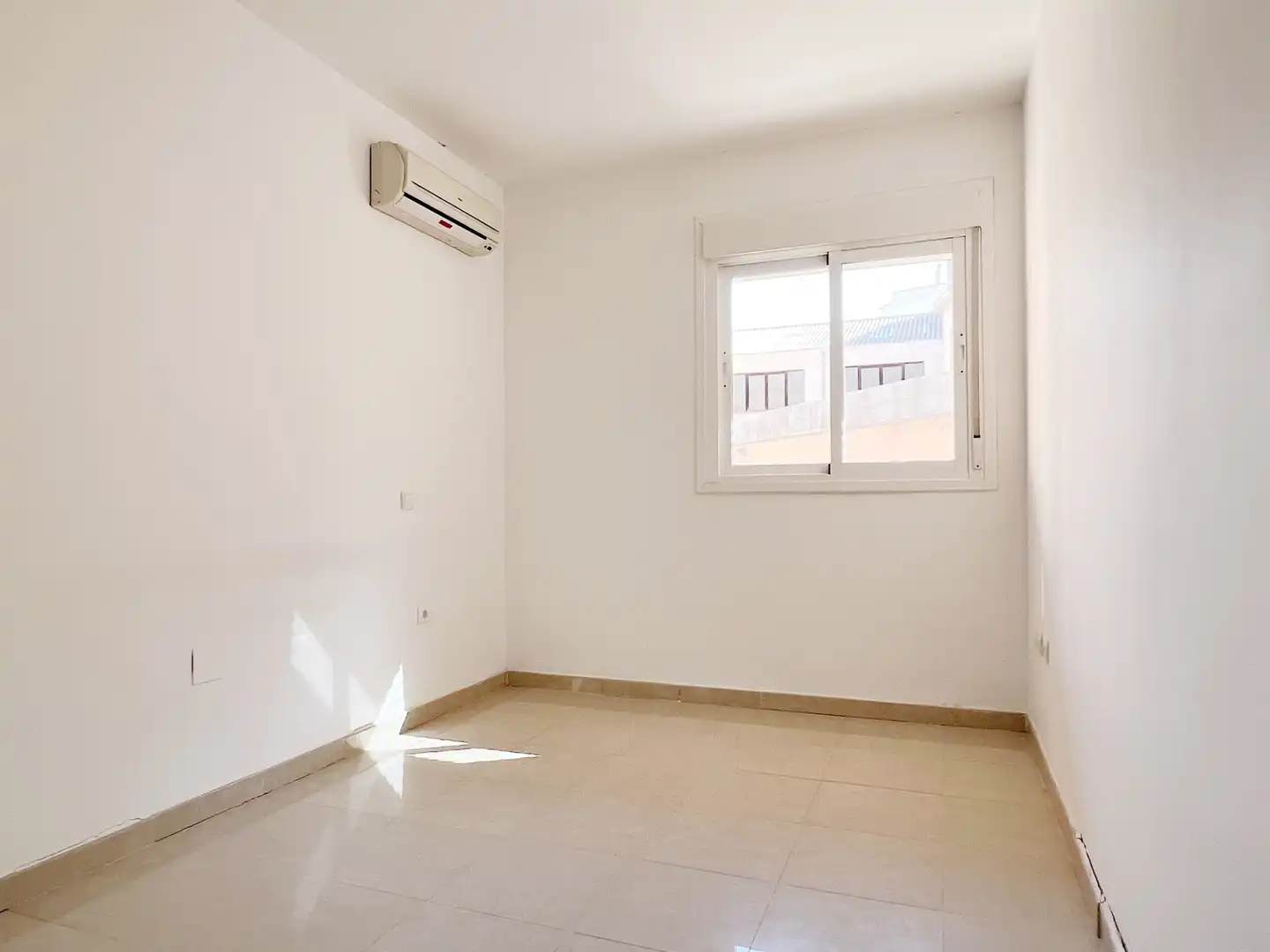 Schlafzimmer von Wohnung zum Verkauf in Náquera mit Klimaanlage, Heizung und Terrasse