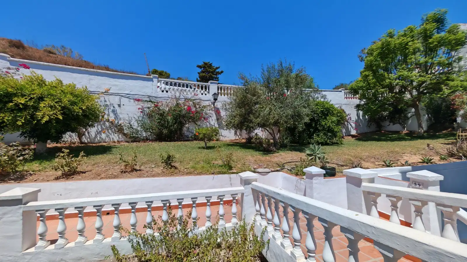 Jardí de Casa o xalet en venda en Torrox amb Aire condicionat, Terrassa i Moblat