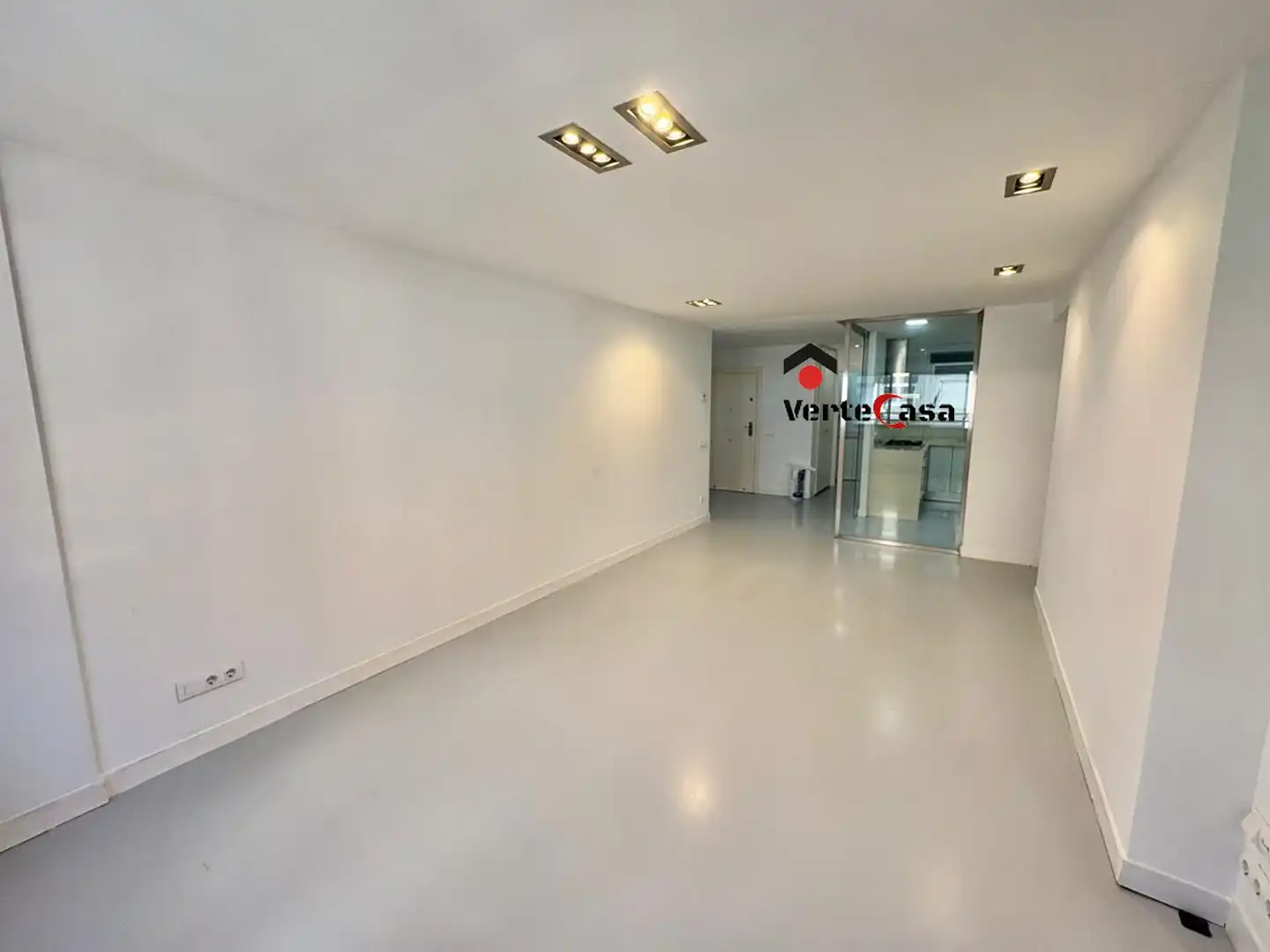 Wohnung zur Miete in Valencia mit Klimaanlage, Heizung und Balkon