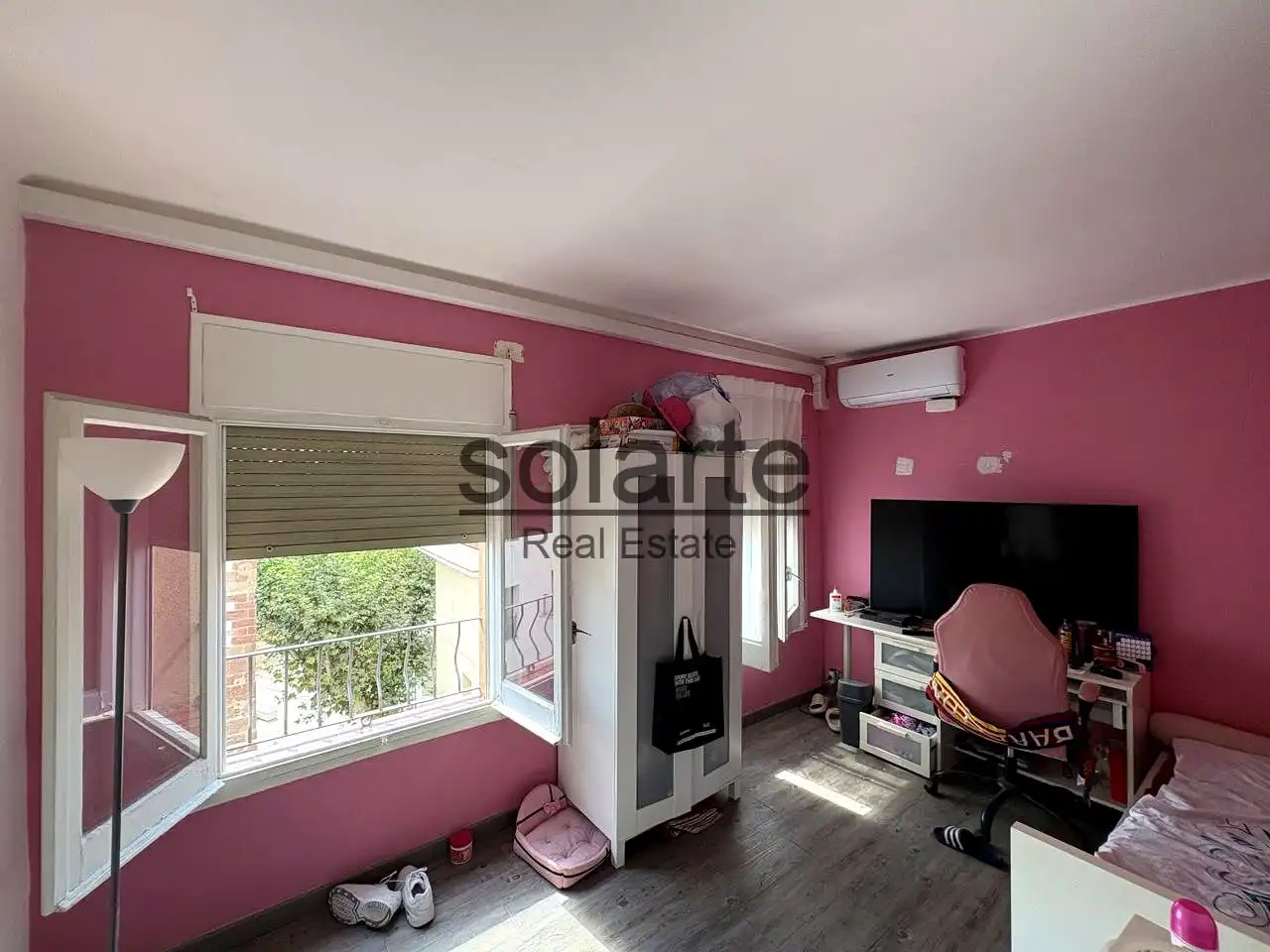 Habitación de Piso en venta en Molins de Rei con Aire acondicionado, Parquet y Terraza