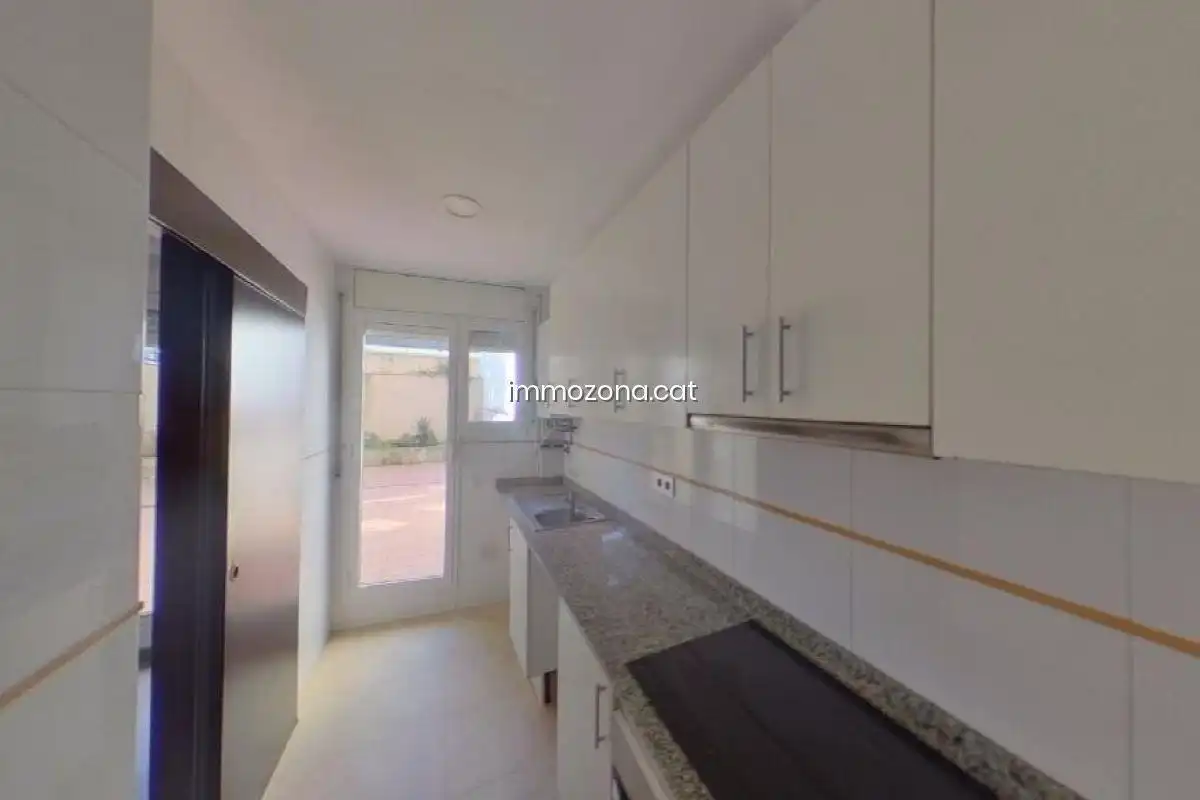 Duplexes for sale in Carrer Giralda, Residencial Blanes - Vistamar