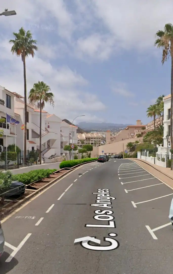 Aparcamiento en venta en Calle Los Angeles 2