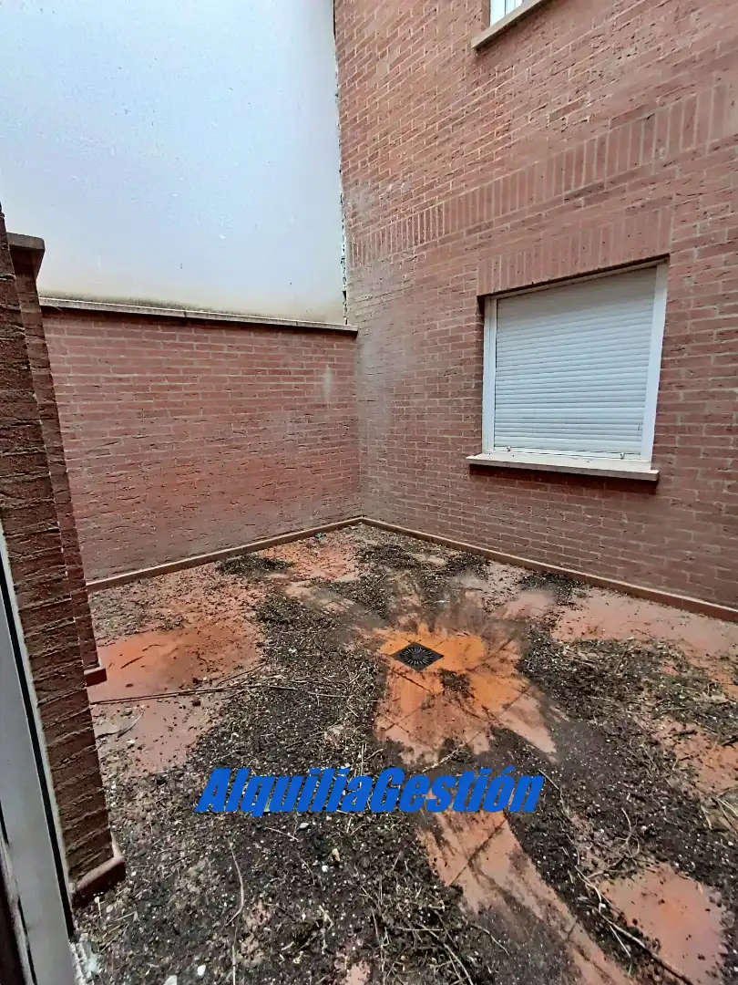 Jardín de Piso en venta en Alovera con Aire acondicionado, Calefacción y Trastero