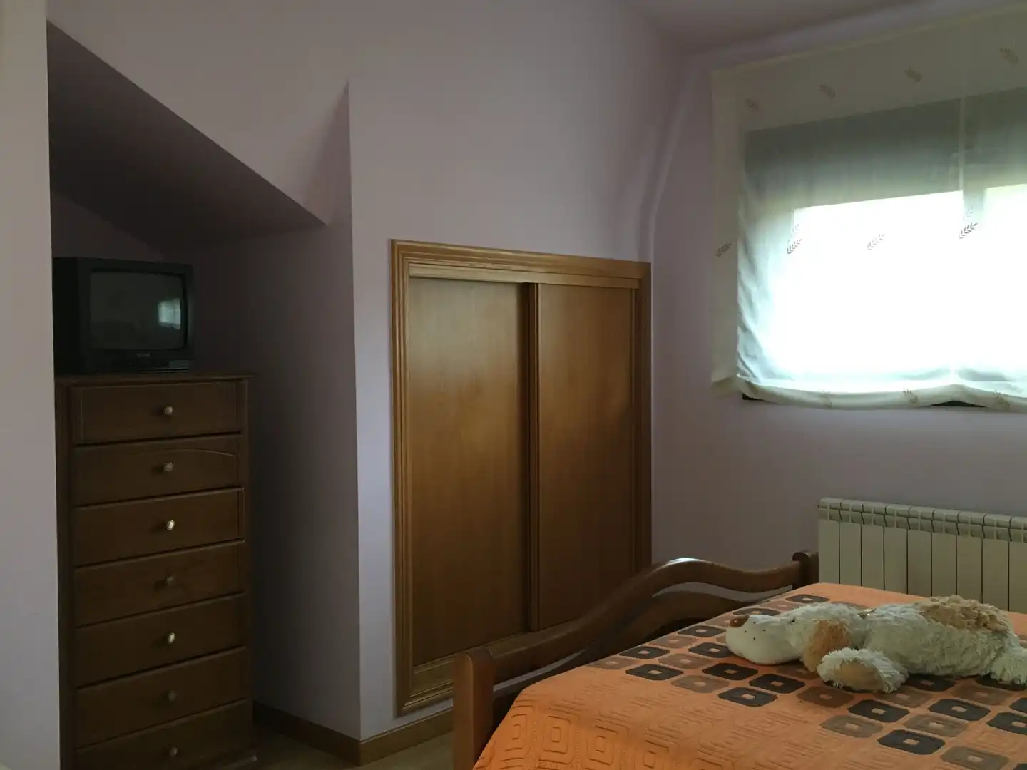 Habitación de Casa o chalet en venta en Ourense Capital  con Calefacción, Jardín privado y Parquet