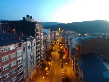Pis amb balcó en venda a Calle General Vives