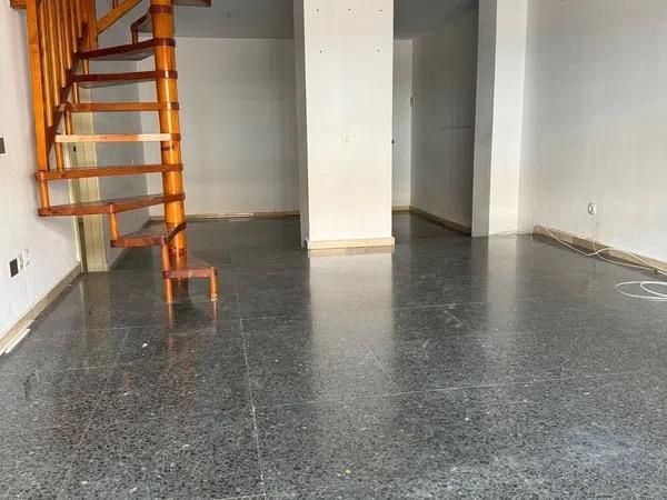 Dúplex en venda en  Sevilla Capital amb Calefacció, Terrassa i Balcó