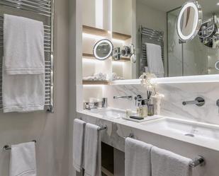 Bany de Apartament de lloguer en  Santa Cruz de Tenerife Capital amb Aire condicionat, Traster i Balcó