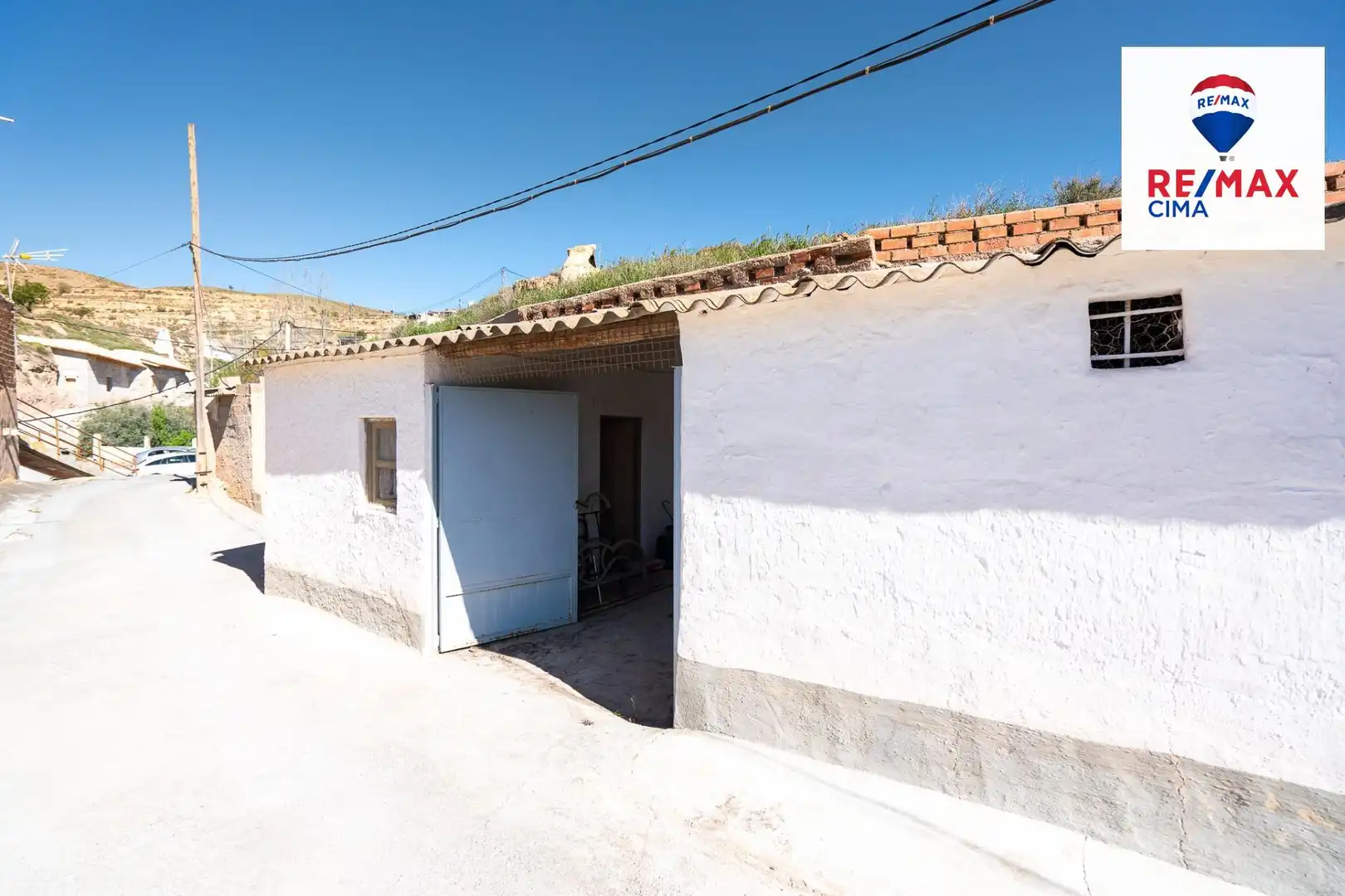 Exterior view of Houses for sale in Zújar