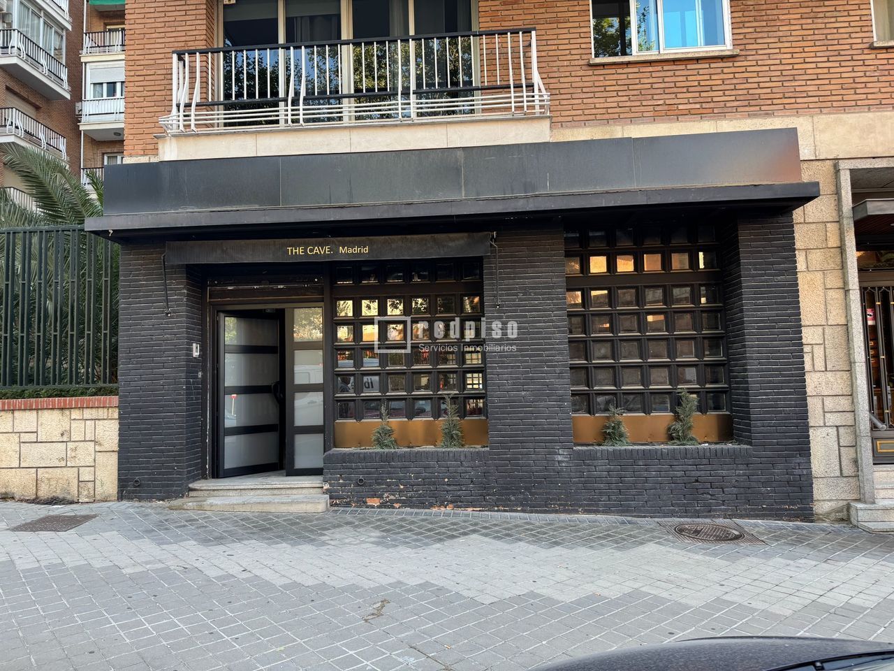 Vista exterior de Local de lloguer en  Madrid Capital amb Aire condicionat