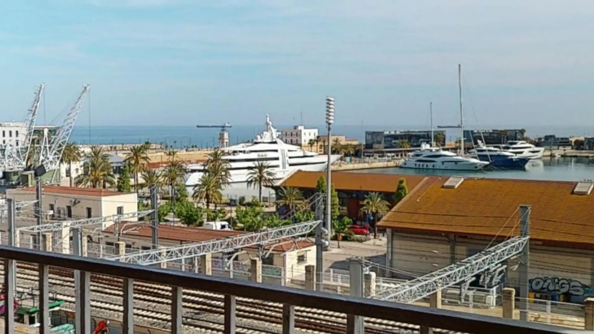 Vista exterior de Piso en venta en Tarragona con Aire acondicionado y Balcón
