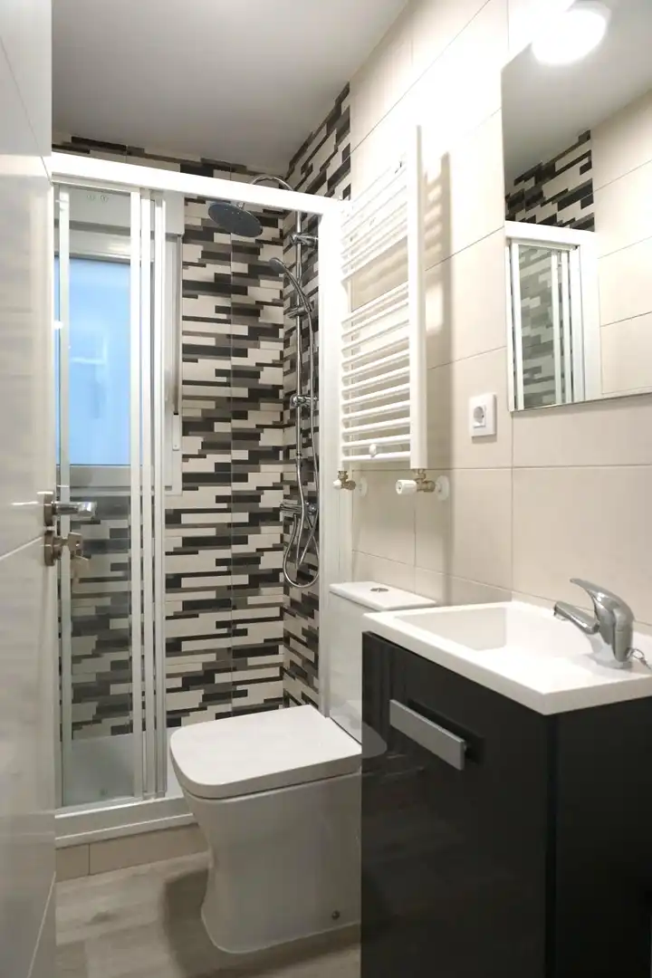Room in Calle CAPITAN MENDEZ VIGO, 50, Santo Tomás
