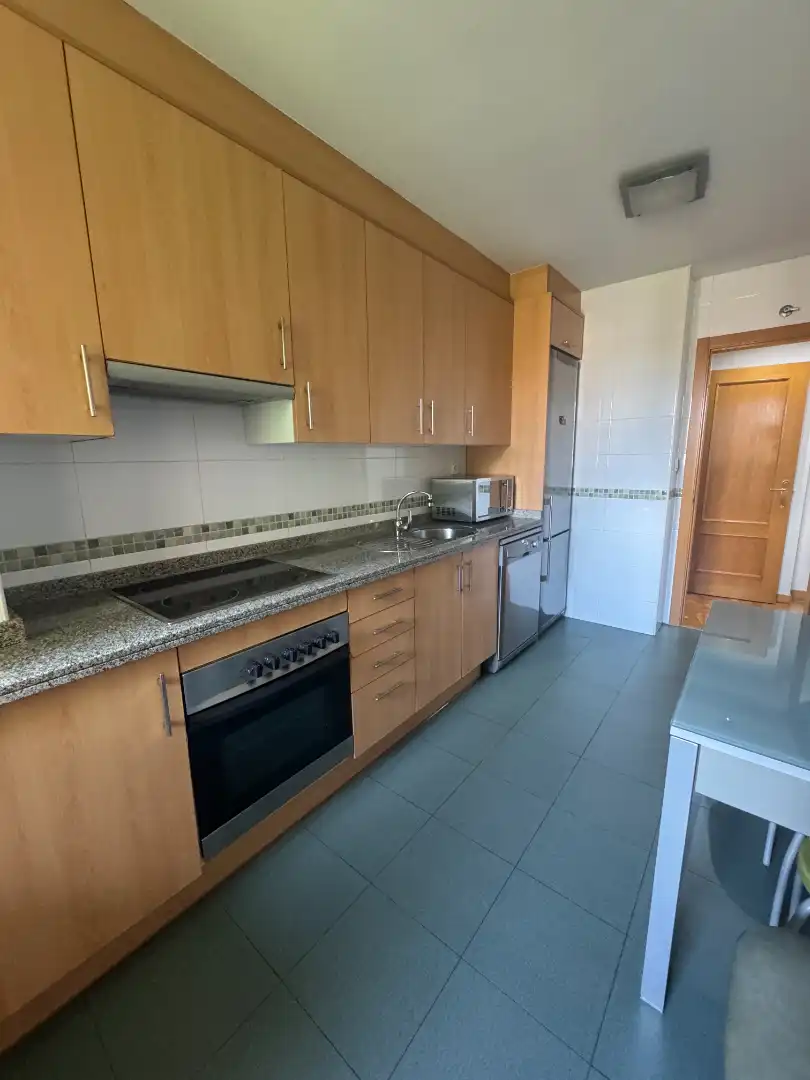 Cocina de Piso en venta en Avilés con Calefacción, Parquet y Terraza