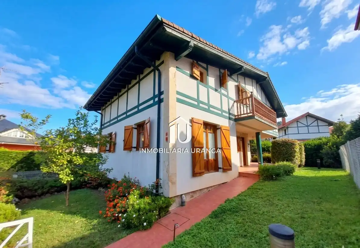 House with garden for sale in Llantadilla