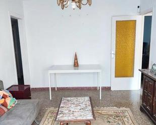 Pis en venda en Santa Coloma de Gramenet amb Terrassa i Moblat