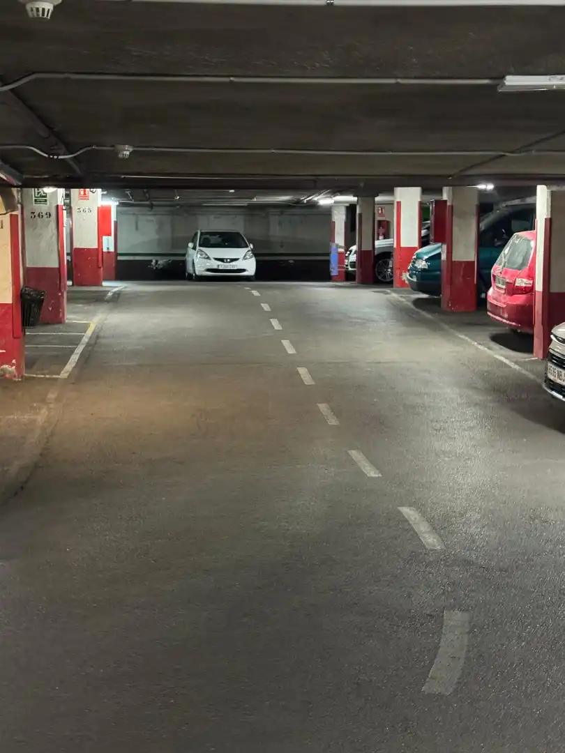 Einzelparkplatz mit Aufzug zur Miete in Carrer de la Diputació, imagen 12