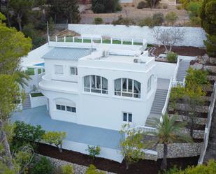 Vista exterior de Casa o xalet en venda en Altea amb Aire condicionat, Jardí privat i Traster