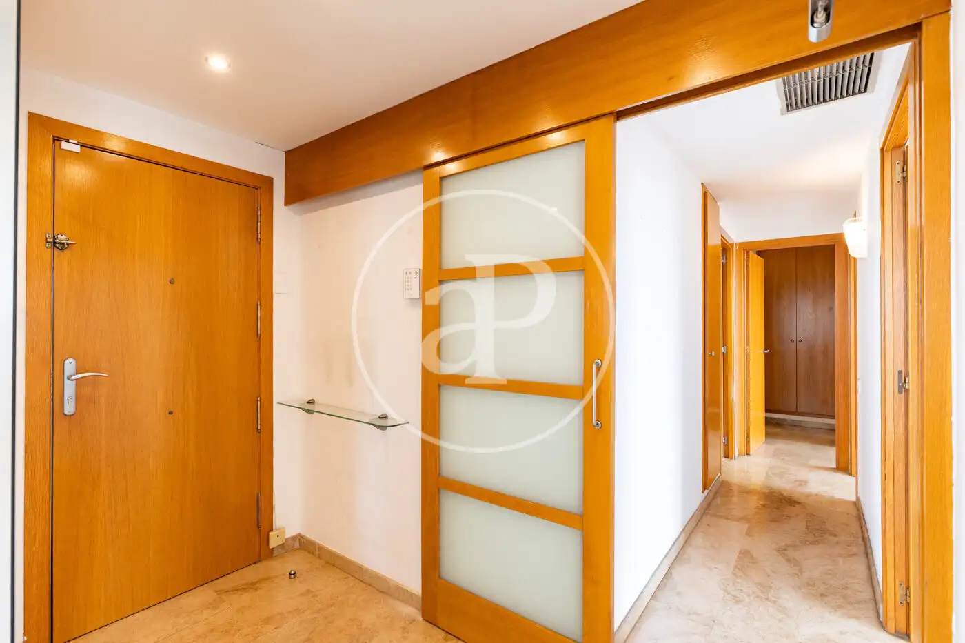 Flat for sale in Barcelona  with Air Conditioner, Heating and Terrace