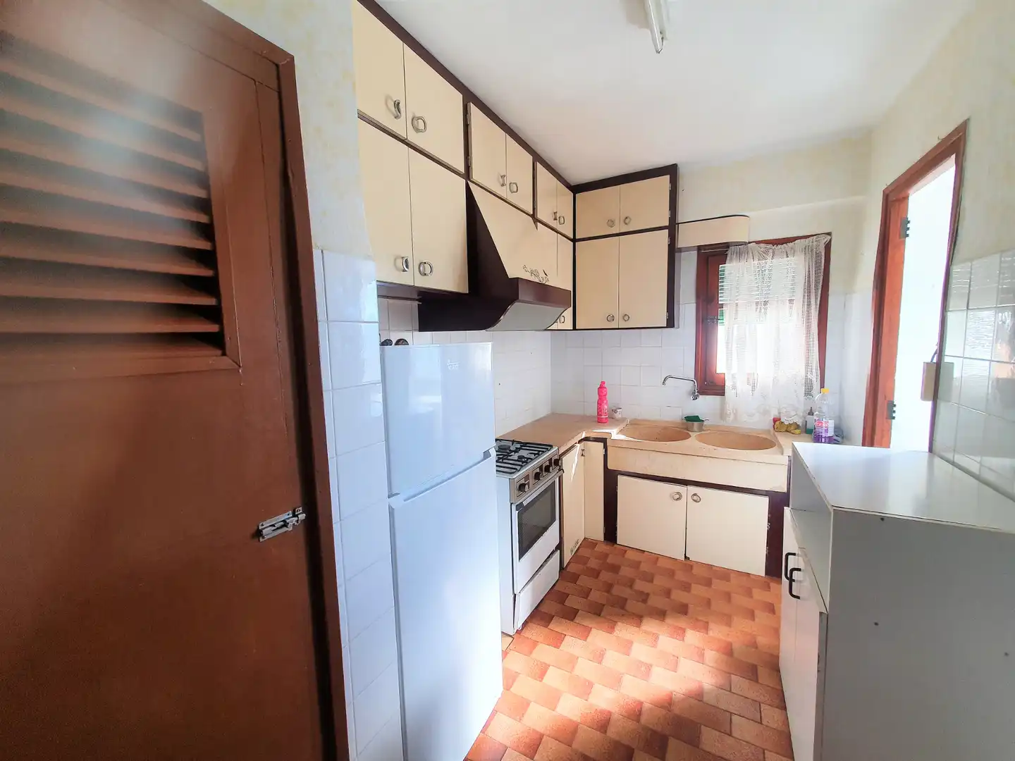Kitchen of Flat for sale in Montserrat