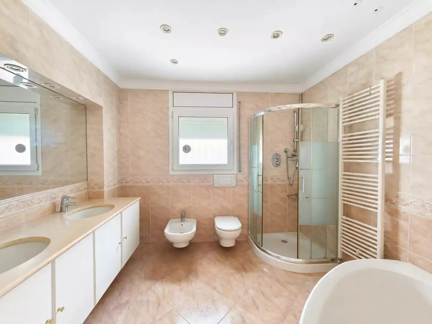Baño de Casa o chalet en venta en Empuriabrava con Aire acondicionado, Calefacción y Piscina