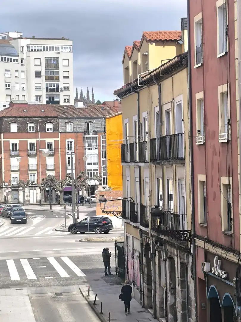 Vista exterior de Piso en venta en Burgos con Amueblado