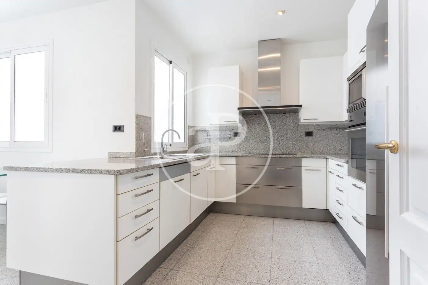 Kitchen of Flat for rent in Barcelona  with Air Conditioner, Heating and Terrace