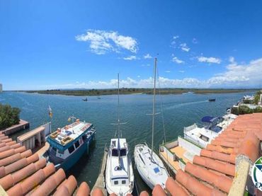 Casa amb balcó en venda a DEL CAP LLARG