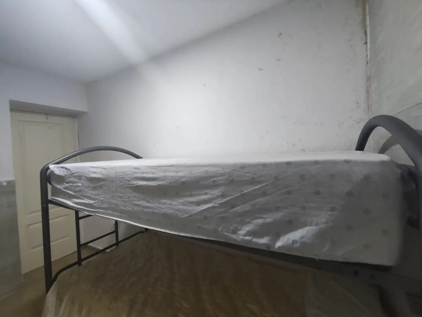 Bedroom of Flat for sale in Sevilla  with Air Conditioner and Furnished