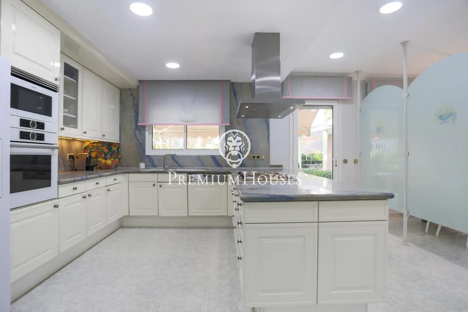 House with pool for sale in La Pineda, imagen 26