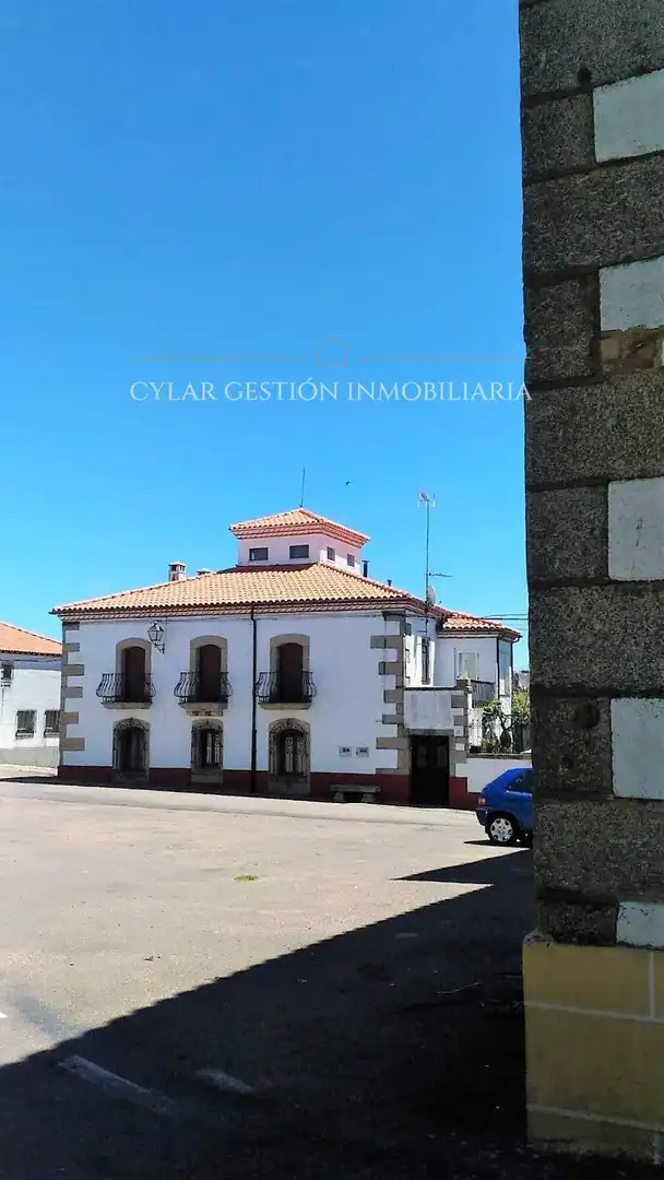 Vista exterior de Casa o xalet en venda en Fuenteliante amb Calefacció, Moblat i Forn
