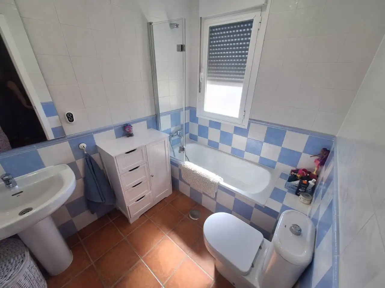 Baño de Casa adosada en venta en Carranque con Aire acondicionado, Calefacción y Terraza