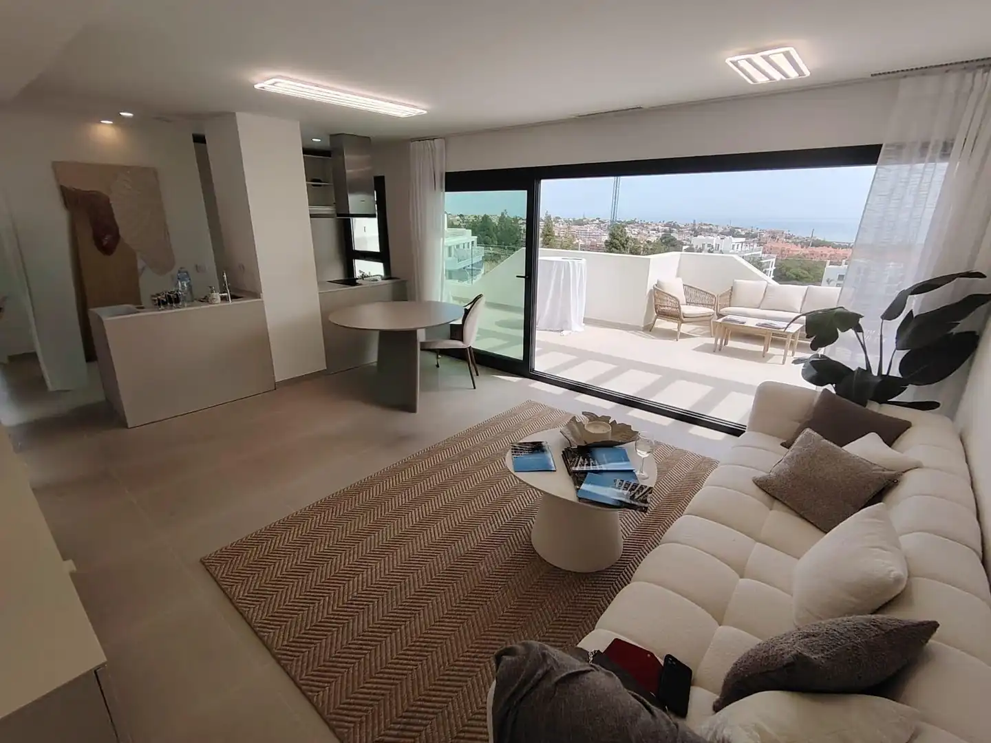 Penthouse with pool for sale in El Faro de Calaburra - Chaparral, imagen 3