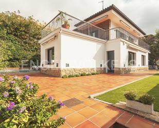 Exterior view of House or chalet to rent in Castelldefels  with Air Conditioner, Terrace and Swimming Pool
