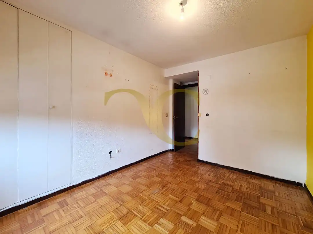Bedroom of Flat for sale in Oviedo   with Heating and Private garden