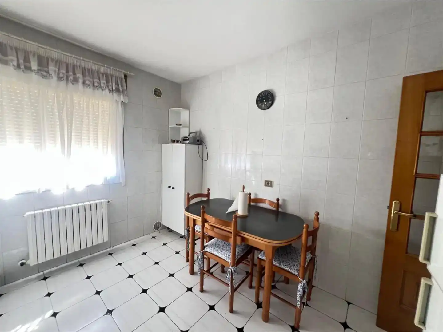 Cocina de Piso en venta en Quiroga con Parquet, Trastero y Amueblado