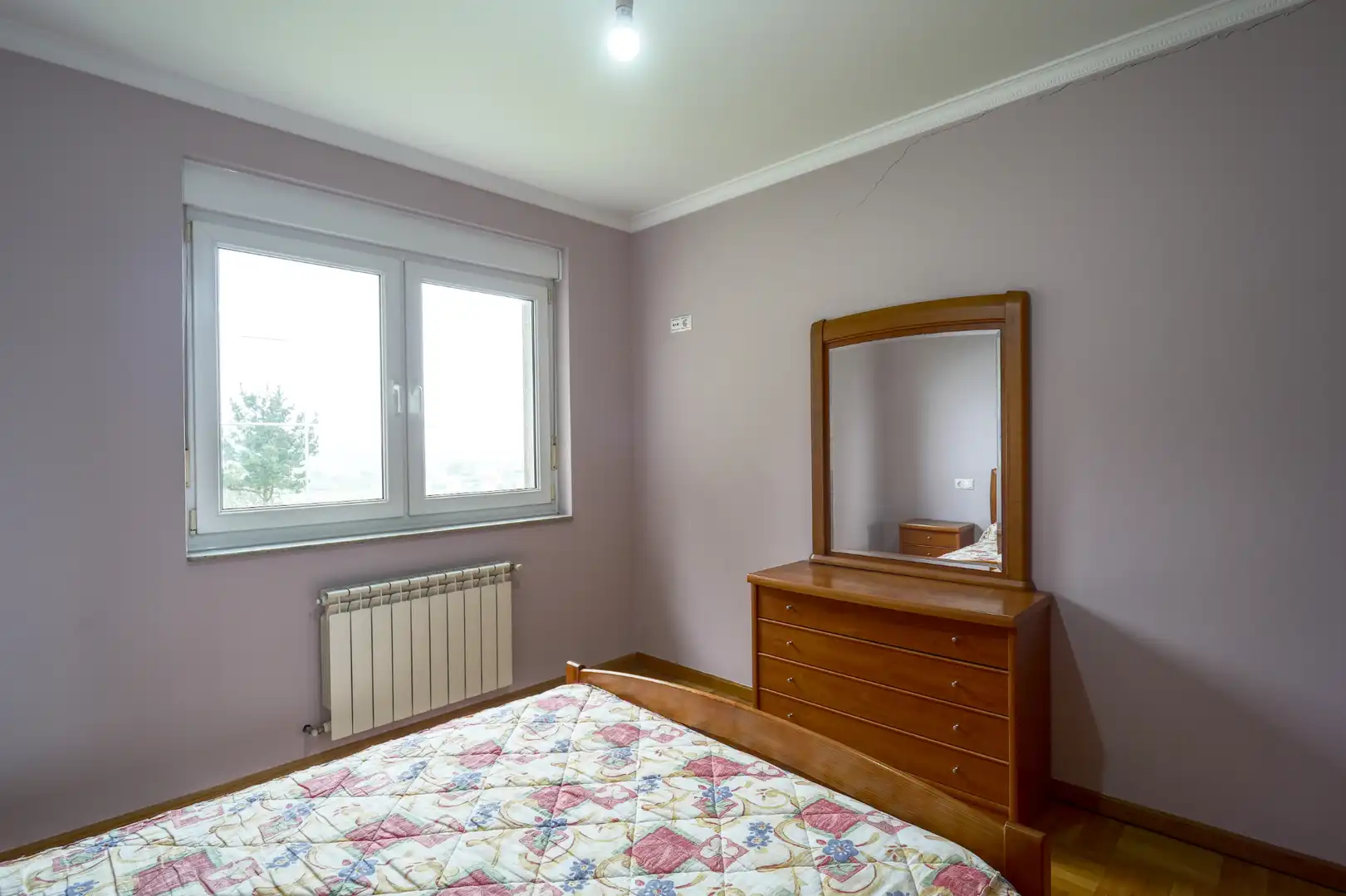 Dormitori de Casa o xalet en venda en Malpica de Bergantiños amb Calefacció, Jardí privat i Parquet