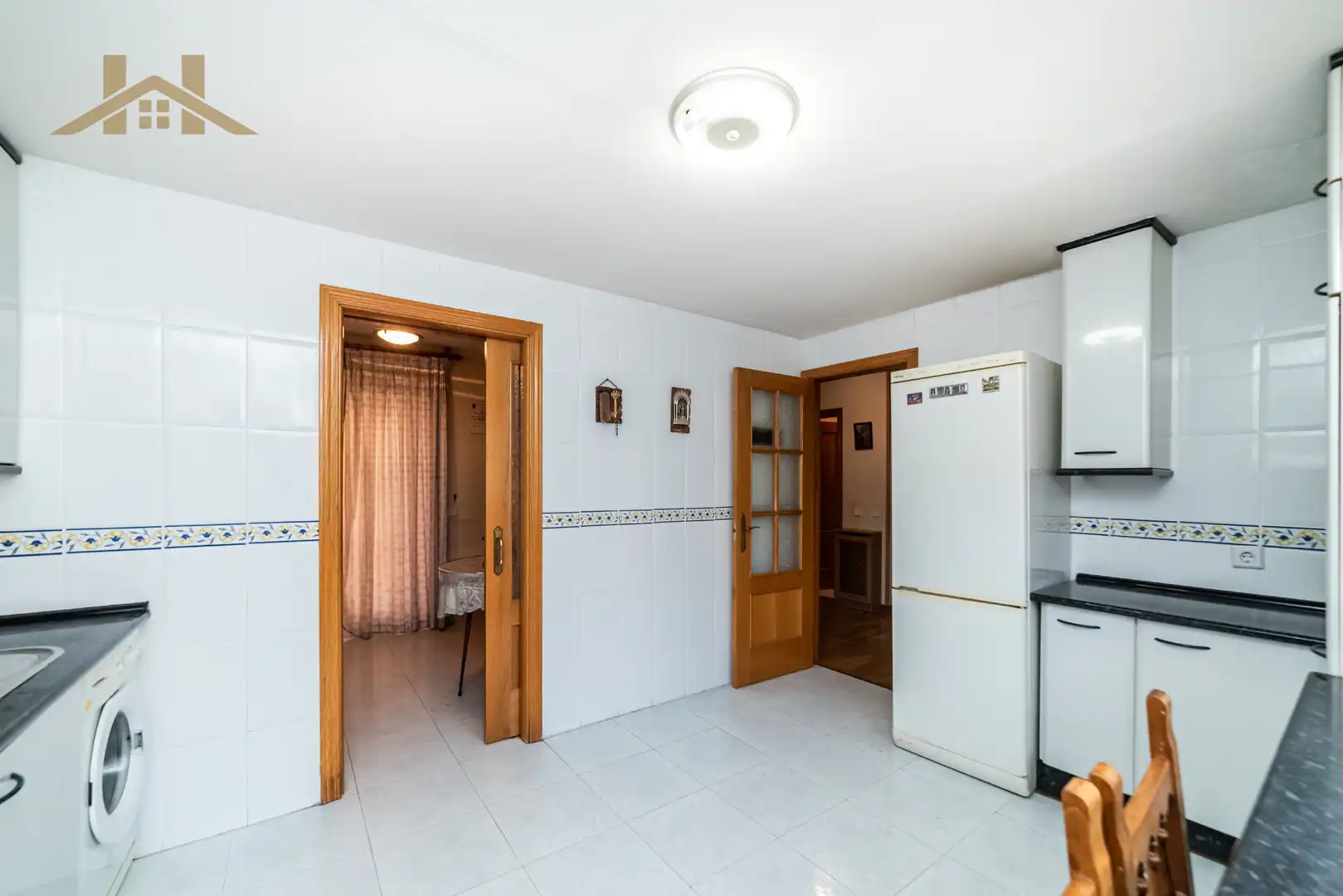 Cocina de Casa adosada en venta en Navalcarnero con Aire acondicionado, Calefacción y Jardín privado