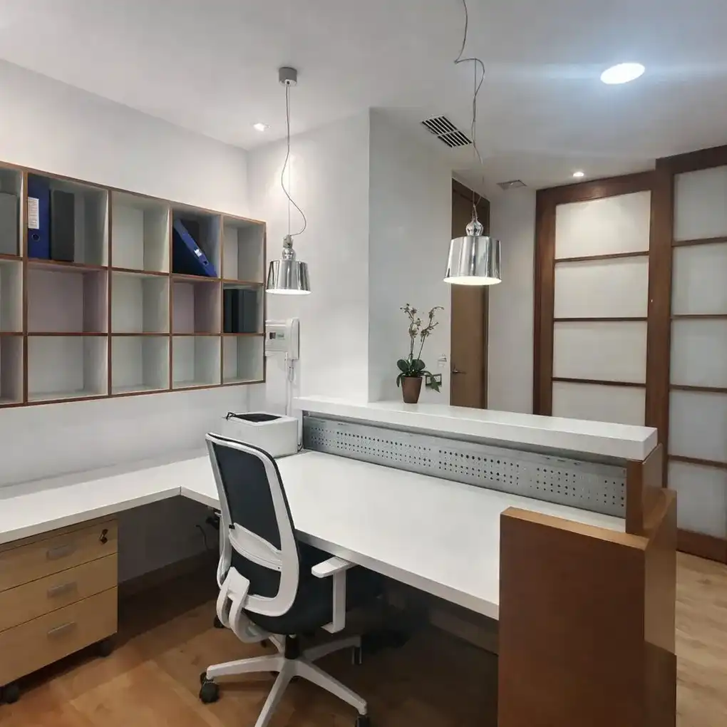 Büro zur Miete in Vitoria - Gasteiz mit Klimaanlage und Heizung