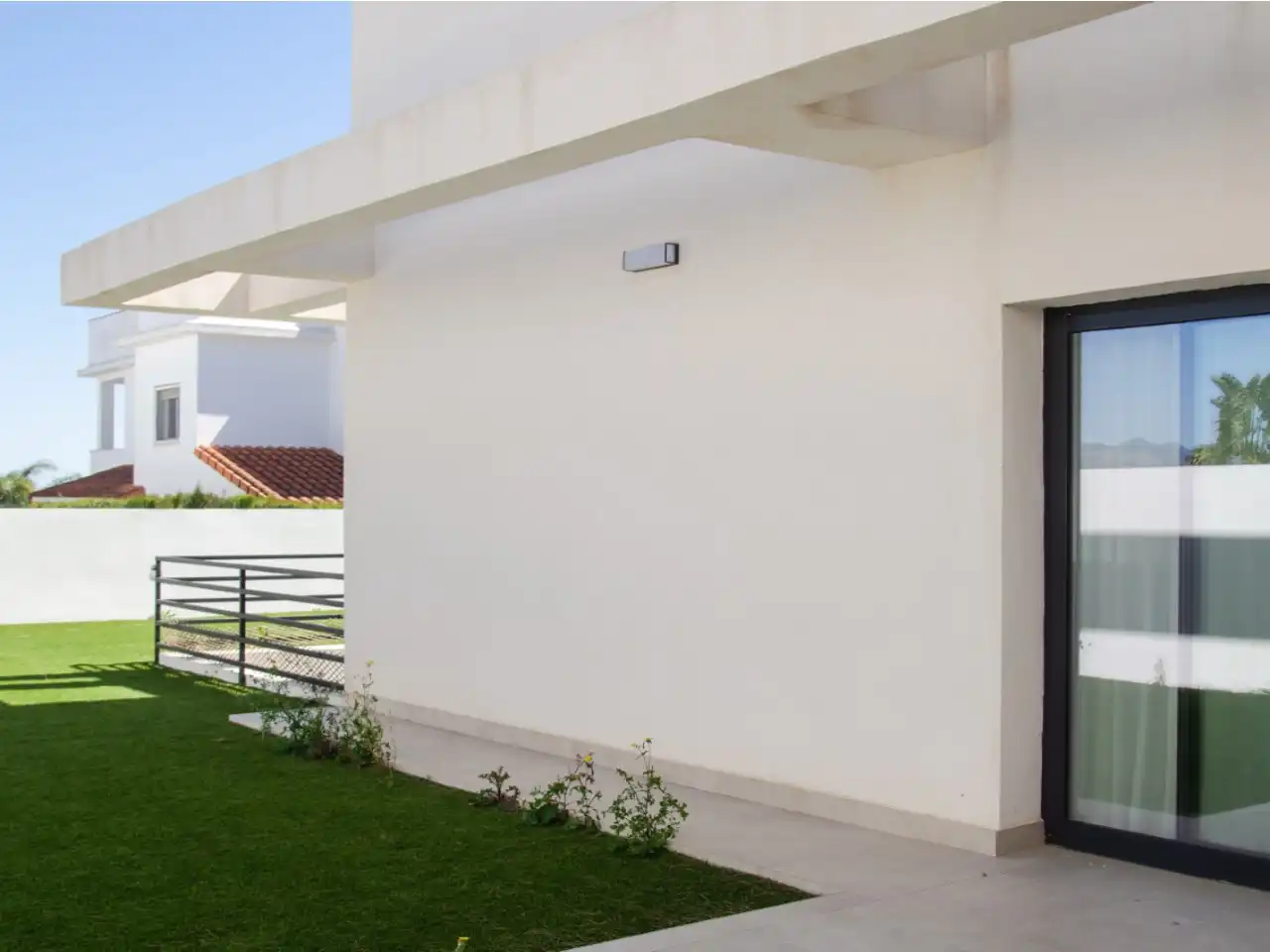Vista exterior de Casa o xalet en venda en Bétera amb Aire condicionat, Jardí privat i Terrassa