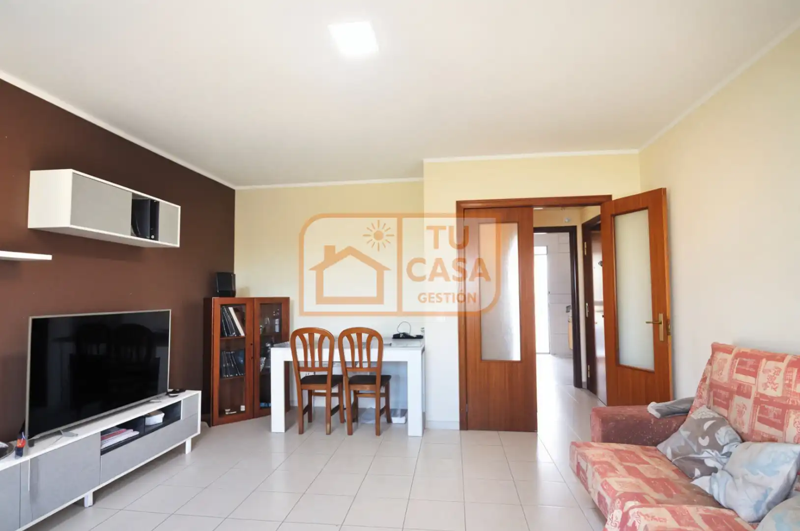 Sala de estar de Piso en venta en Malpartida de Cáceres con Terraza, Trastero y Amueblado